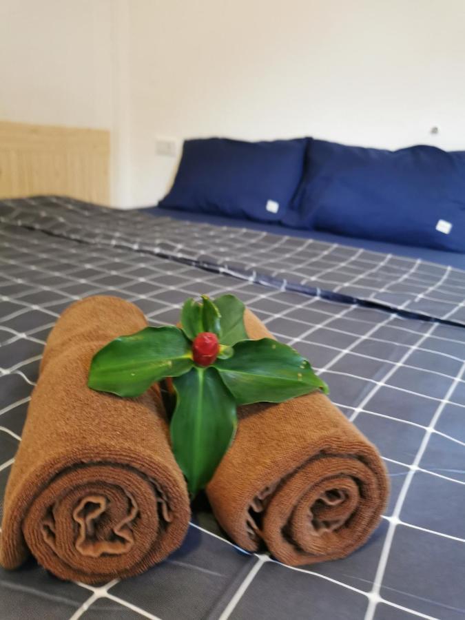De​ Lanta Place Ko Lanta Esterno foto